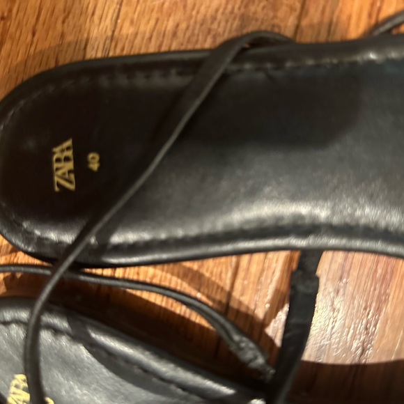 Zara sandal - Picture 2 of 2